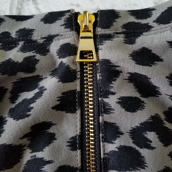 Victoria's Secret Leopard Print Skirt Size… - Picture 5 of 7